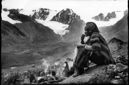 The Other Colonial Booty: The Exploitation of Indigenous Knowledge during 16th Century from a Cognitive Materialist Perspective