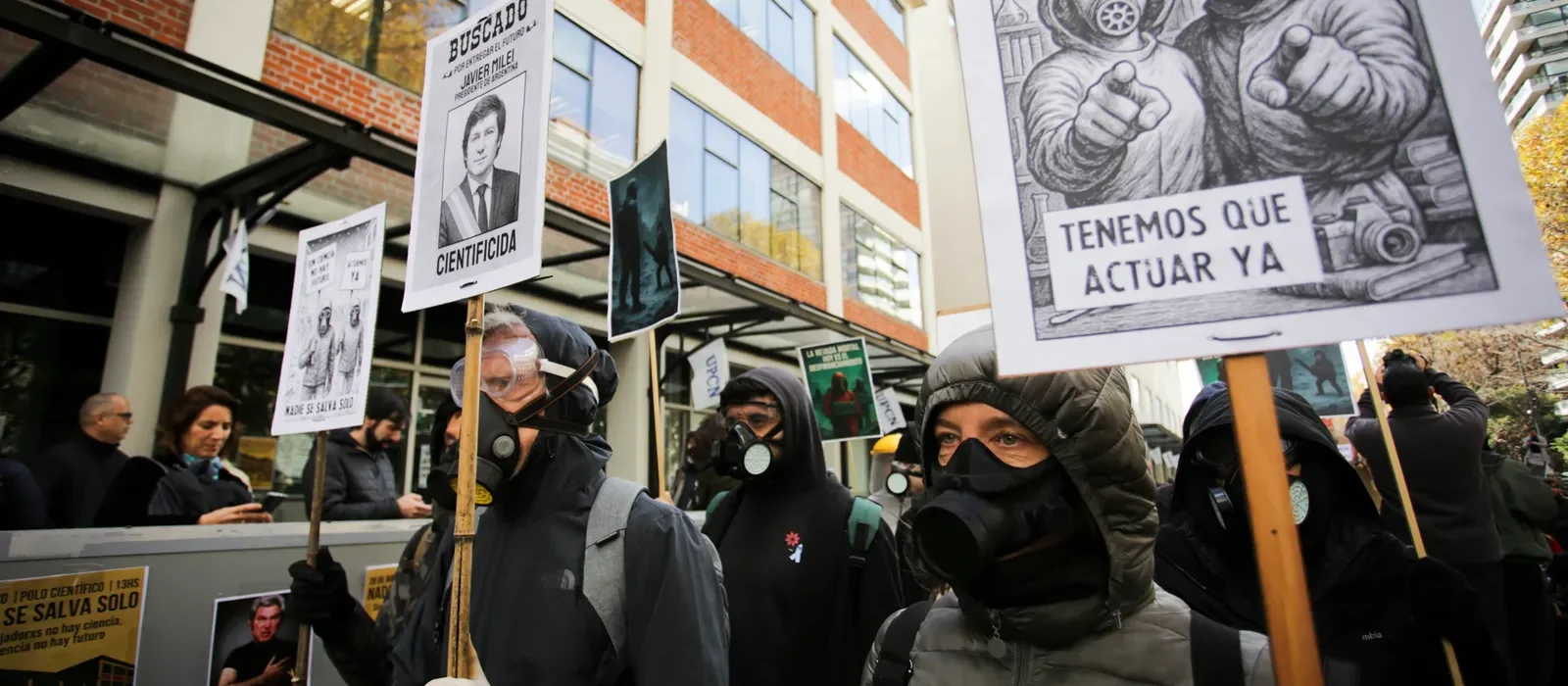 La estrategia en la lucha contra el cientificidio